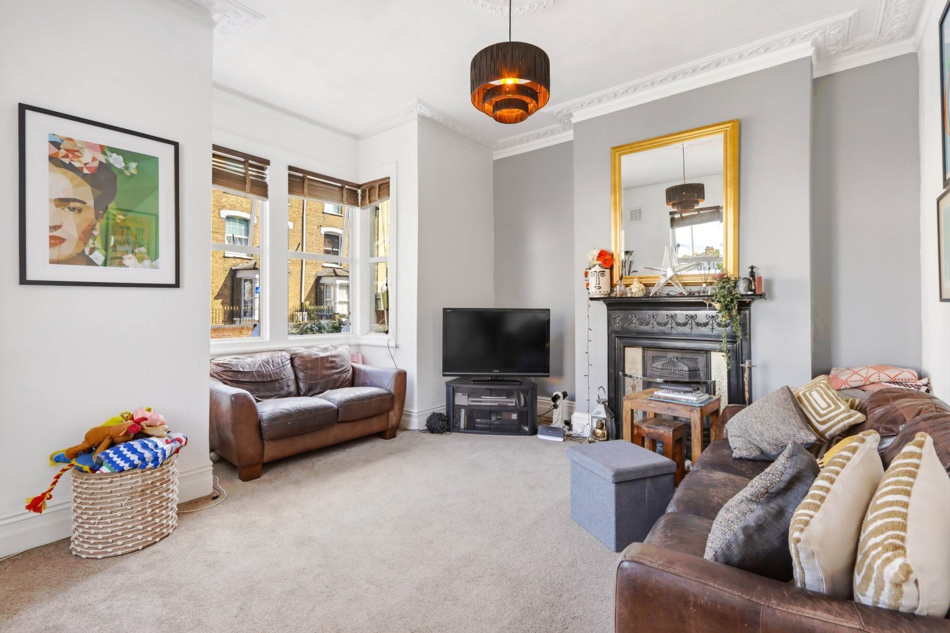 Holly Park Road, London, Image 2