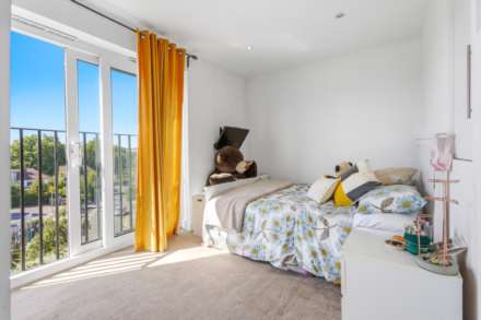 Holly Park Road, London, Image 8