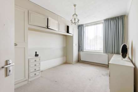 Holden Road, London, Image 4