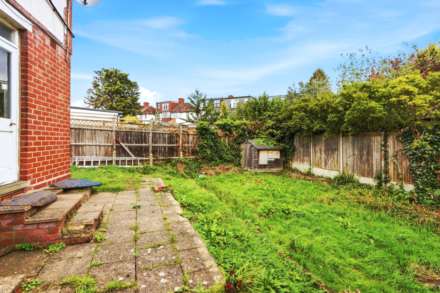 Lyndhurst Avenue, London, Image 8