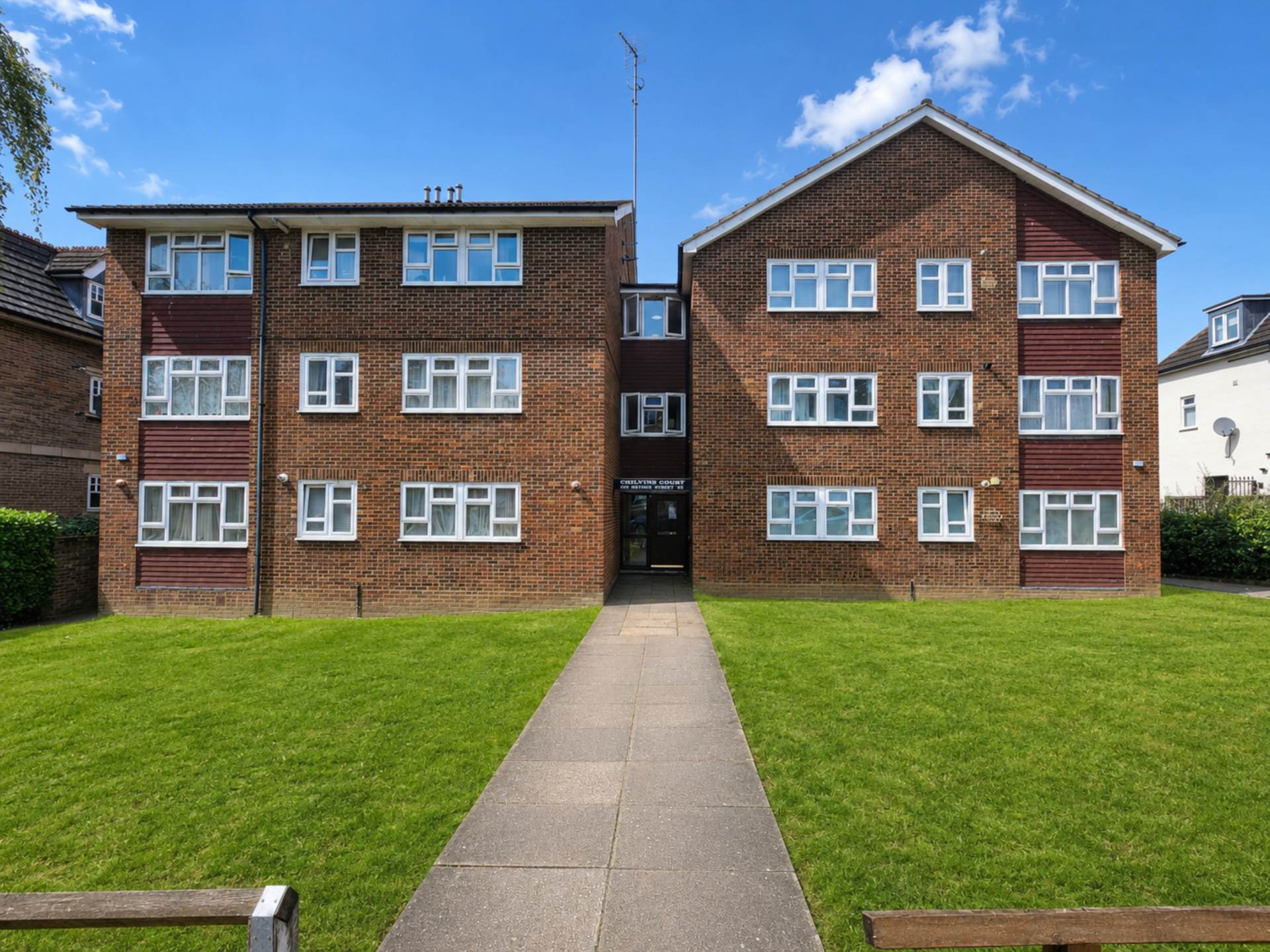 Nether Street, Finchley N3, Image 1