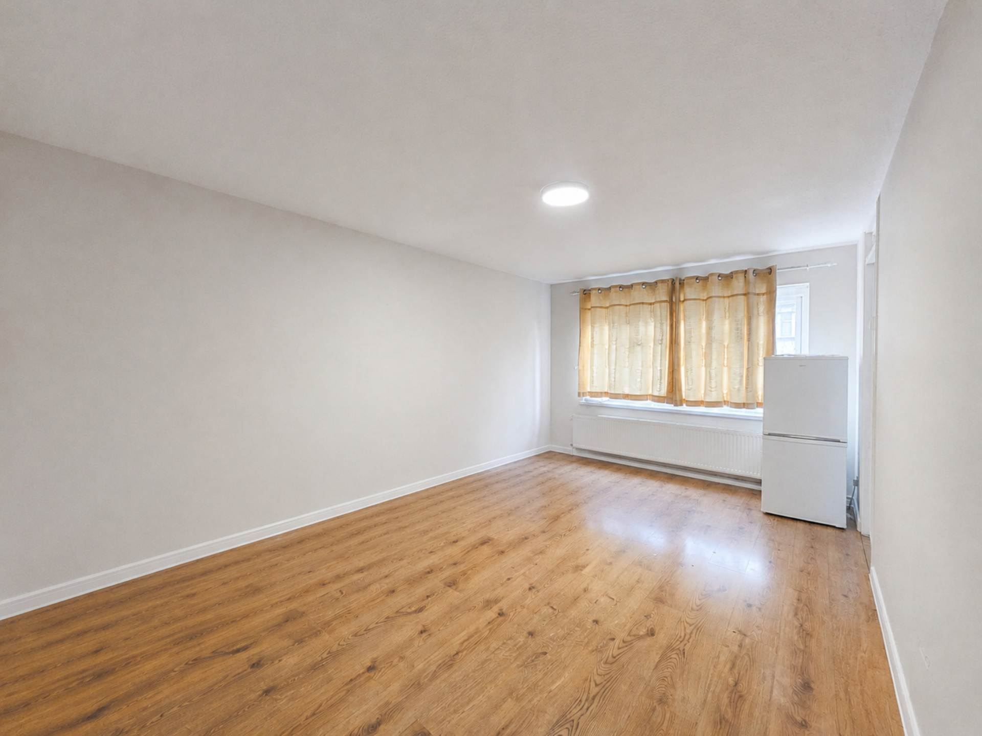 Nether Street, Finchley N3, Image 3