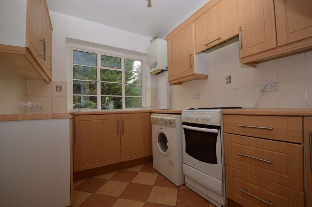 Denison Close, Hampstead Garden, London N2, Image 5