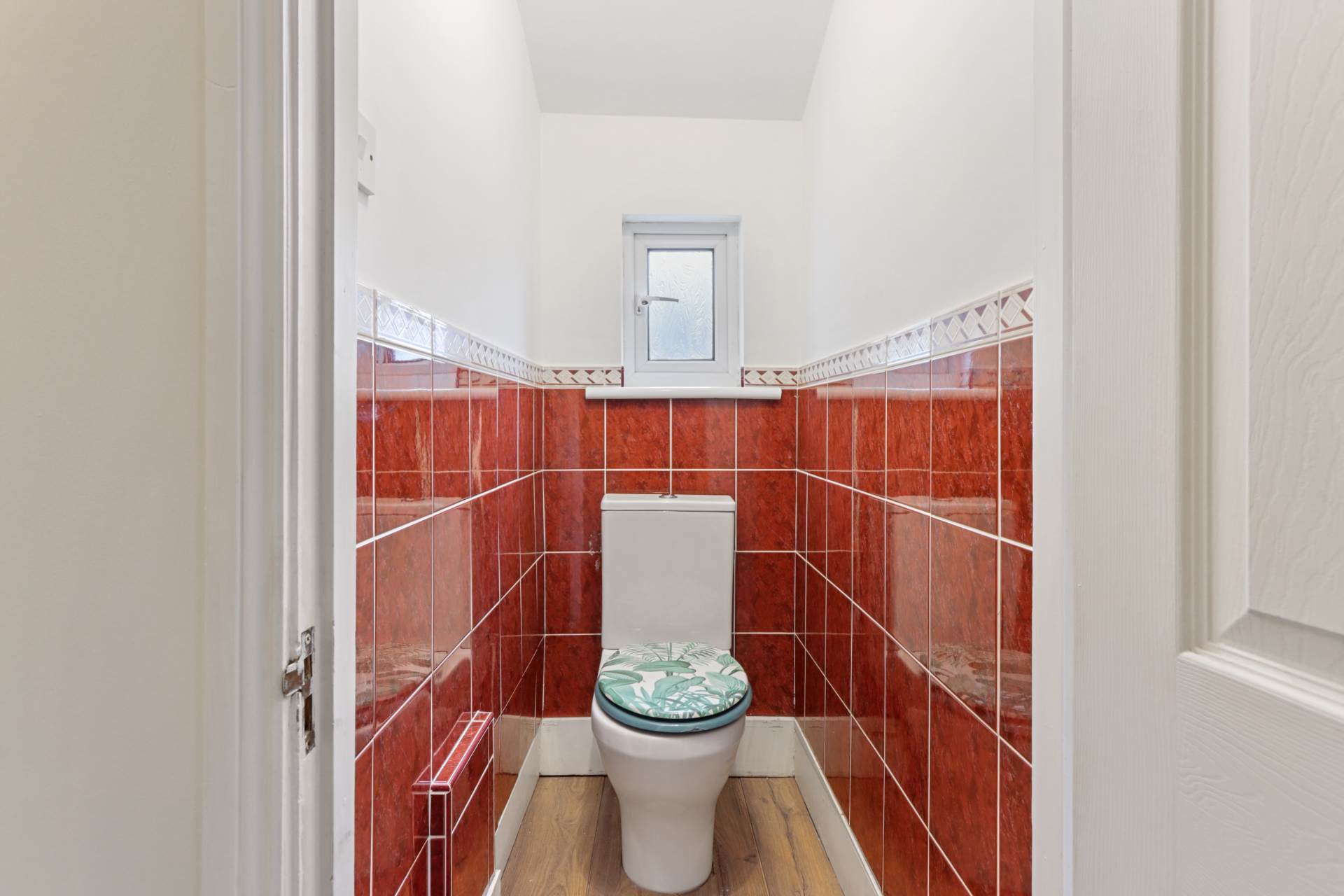 Parkhurst Road, New Southgate, Image 16