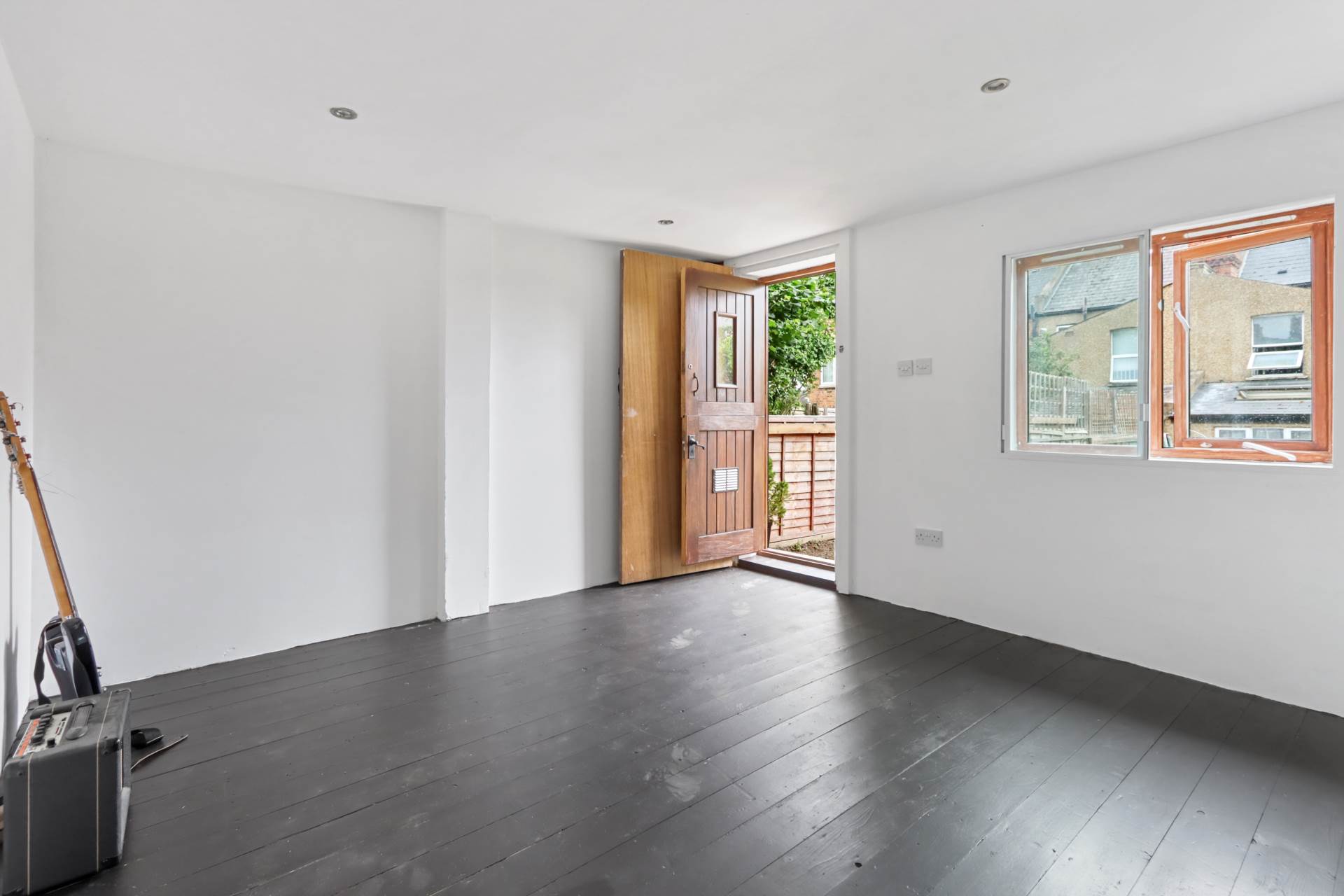 Parkhurst Road, New Southgate, Image 19