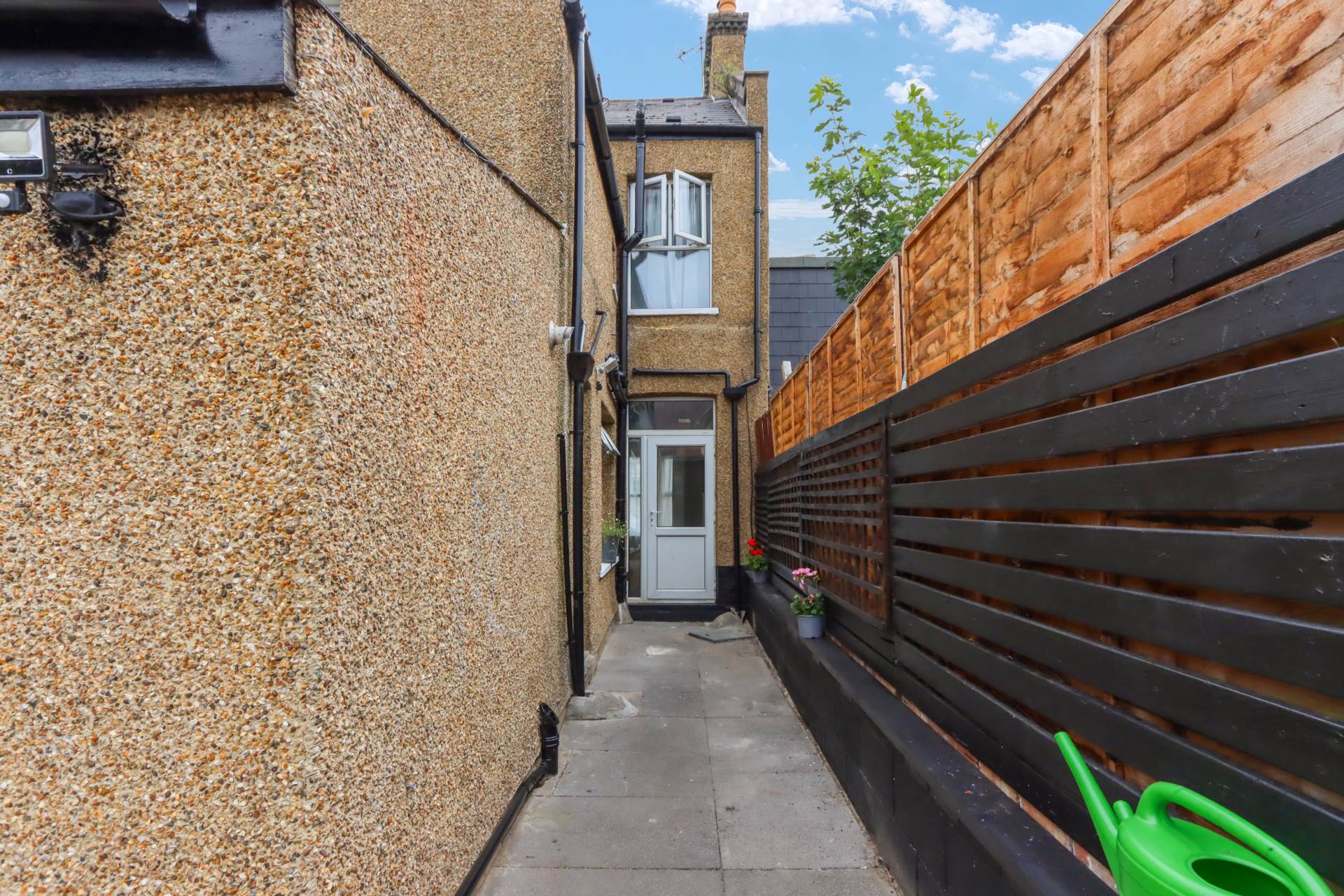 Parkhurst Road, New Southgate, Image 26