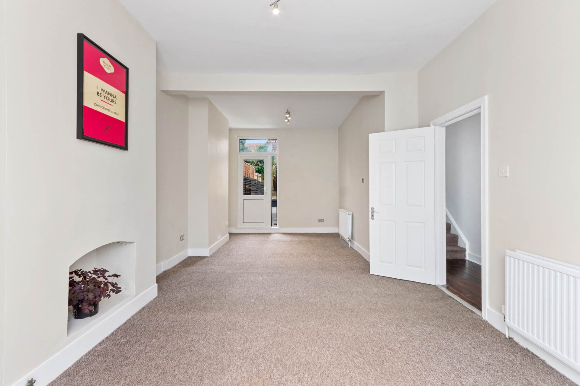 Parkhurst Road, New Southgate, Image 4