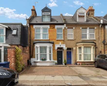 Property For Rent Parkhurst Road, New Southgate, London