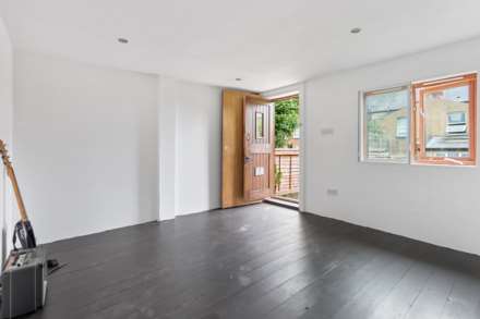 Parkhurst Road, New Southgate, Image 19