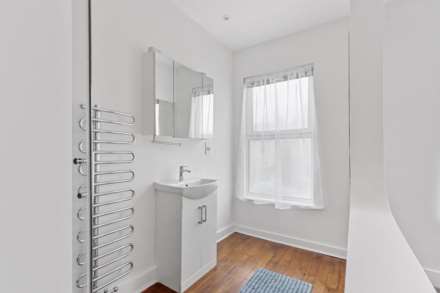 Parkhurst Road, New Southgate, Image 21