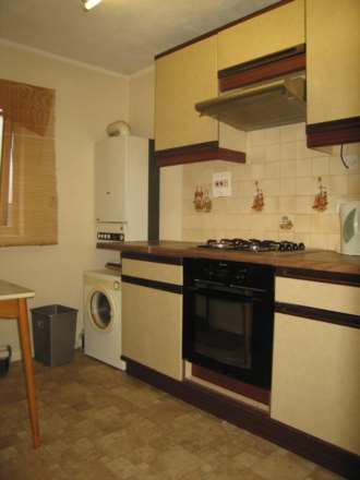 Springfield Close, Woodside Park, Image 4