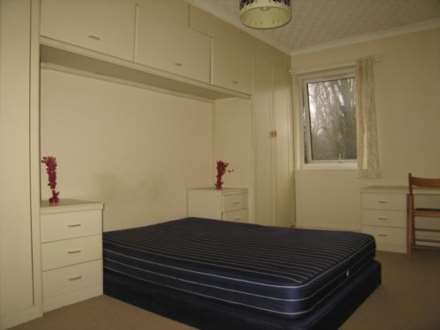 Springfield Close, Woodside Park, Image 5