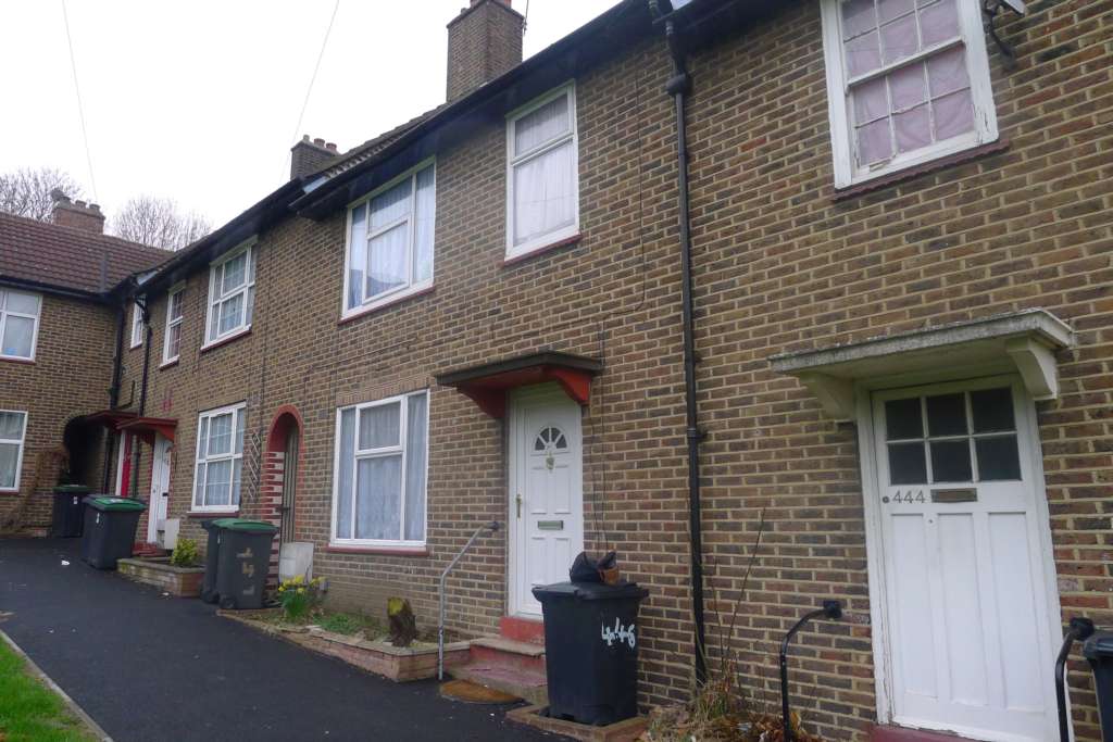White Hart Lane, Tottenham, London N17, Image 1