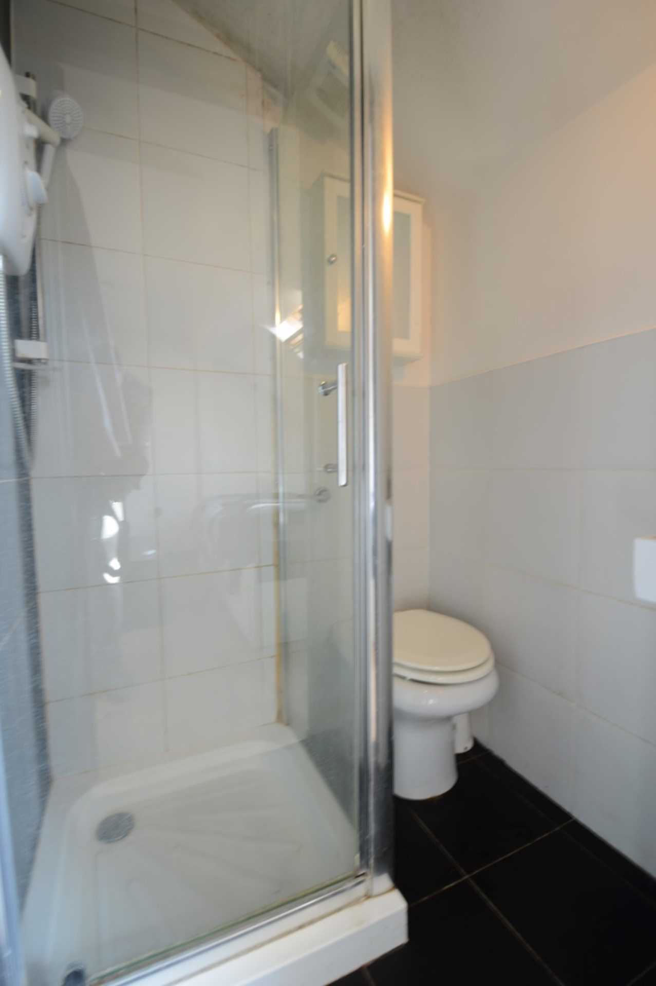 Oakleigh Crescent, Whetstone, London N20, Image 5