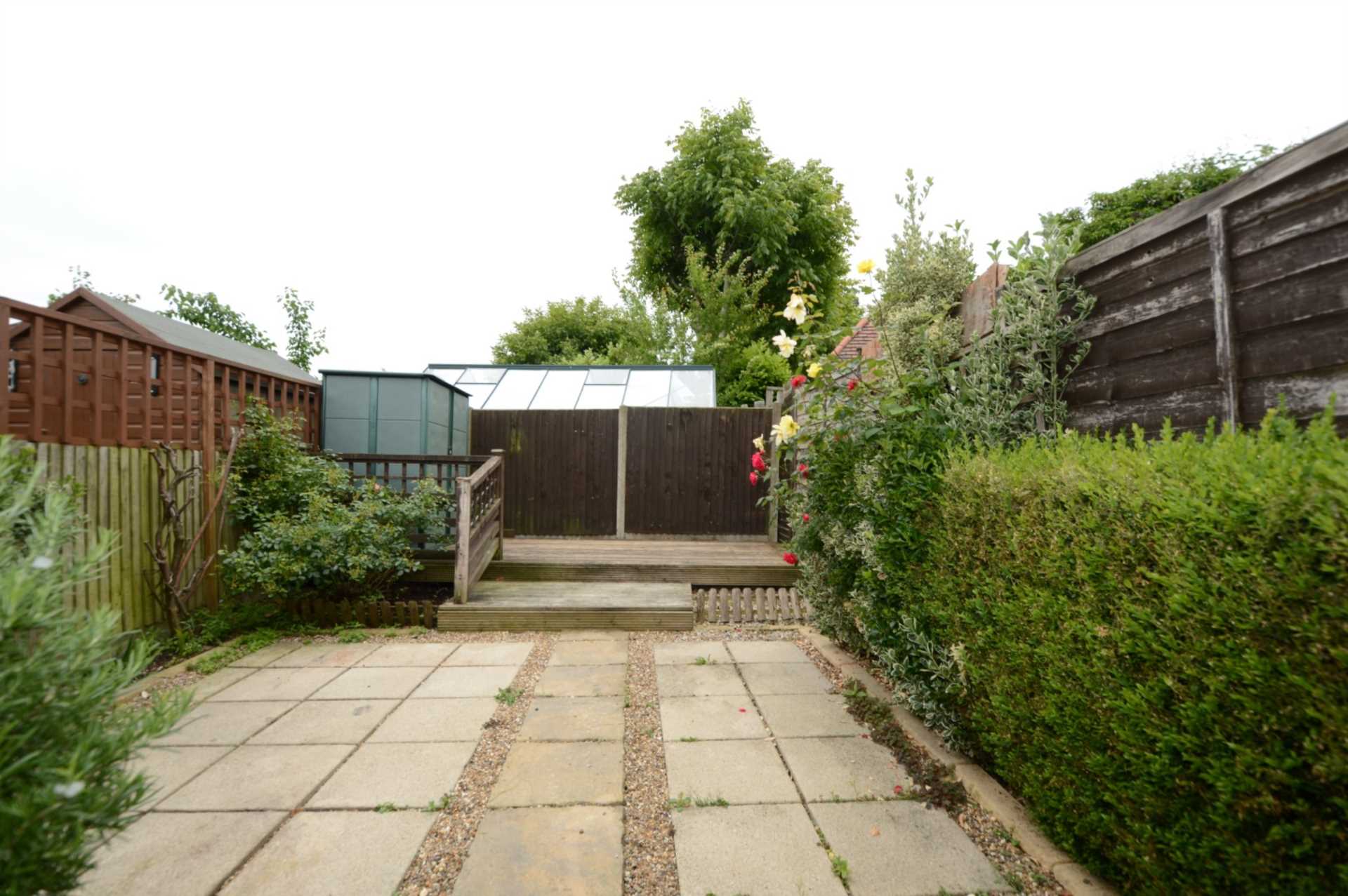 Oakleigh Road North, Whetstone, London N20, Image 11