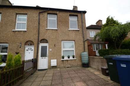Oakleigh Road North, Whetstone, London N20, Image 1