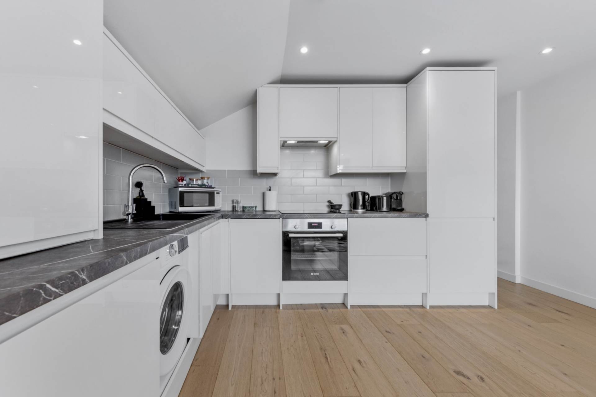 Woodside Park Road, Woodside Park, London N12, Image 14