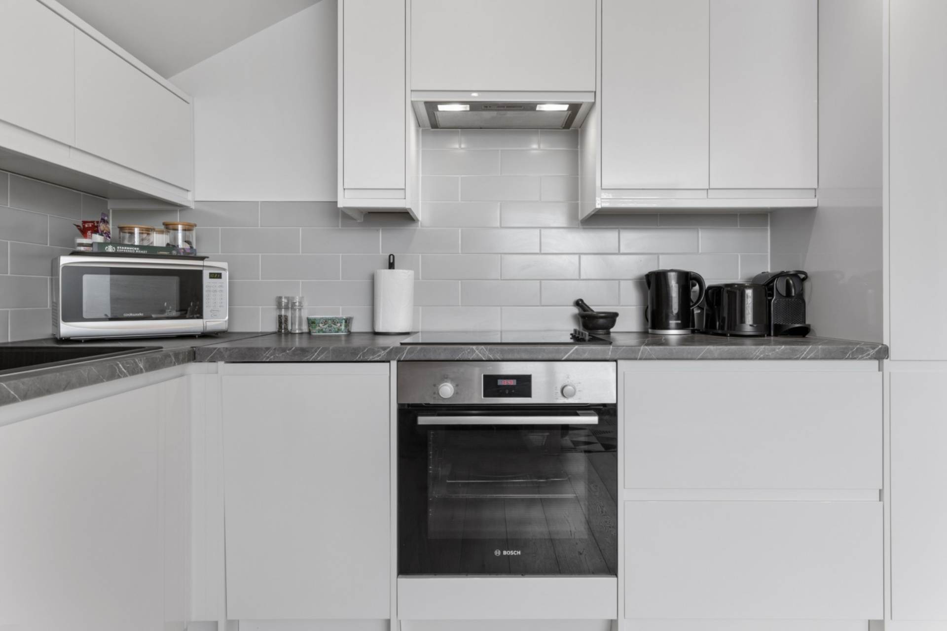 Woodside Park Road, Woodside Park, London N12, Image 15