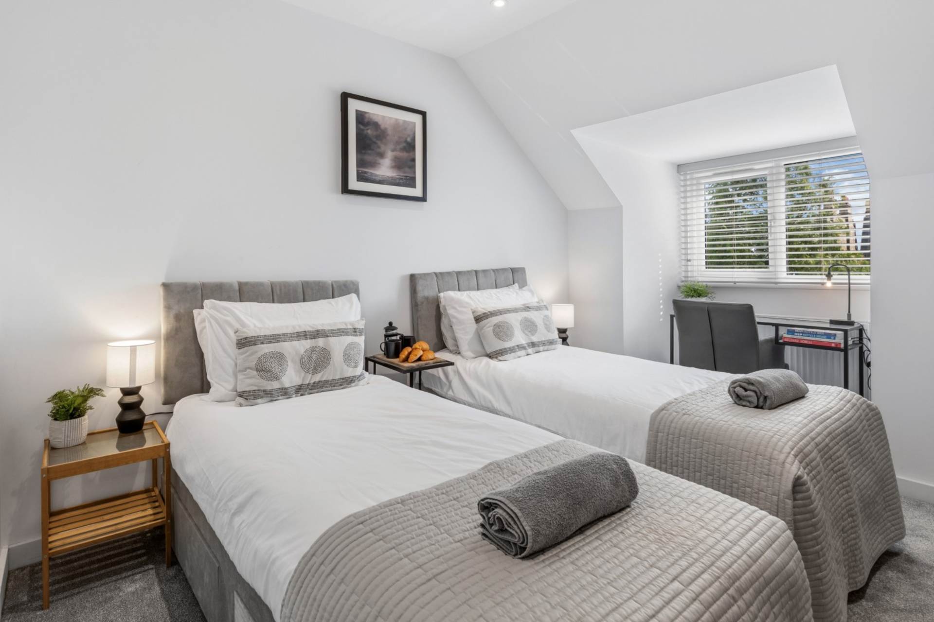 Woodside Park Road, Woodside Park, London N12, Image 21