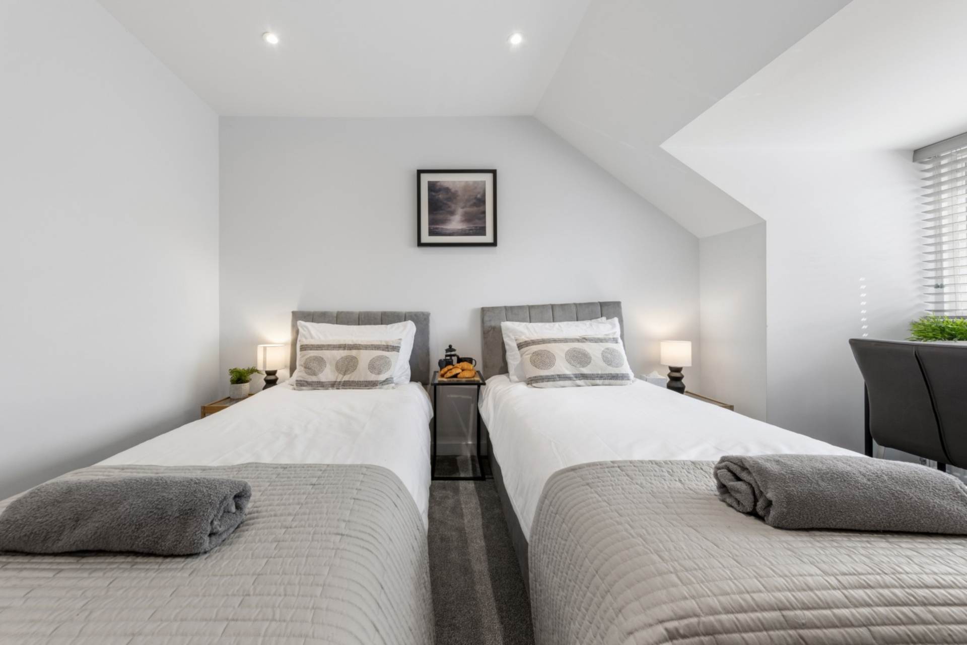 Woodside Park Road, Woodside Park, London N12, Image 22
