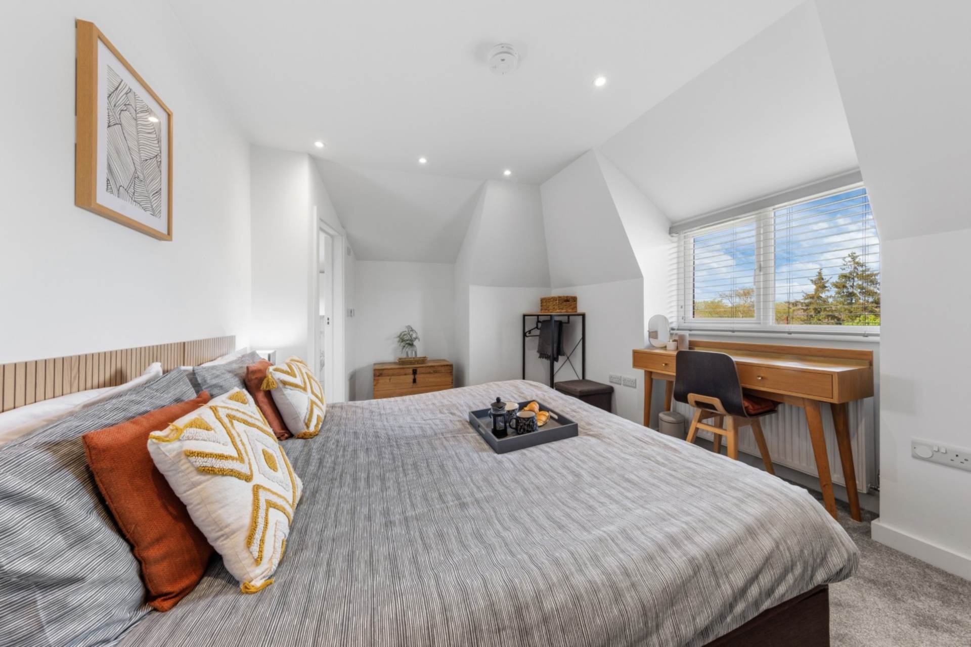 Woodside Park Road, Woodside Park, London N12, Image 29