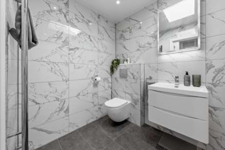 Woodside Park Road, Woodside Park, London N12, Image 16