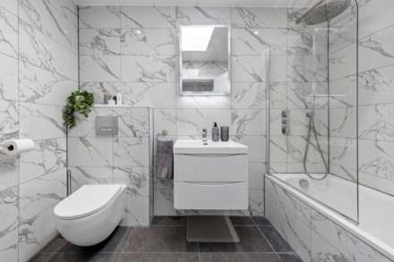 Woodside Park Road, Woodside Park, London N12, Image 17