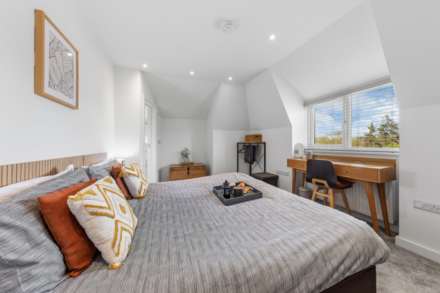 Woodside Park Road, Woodside Park, London N12, Image 29