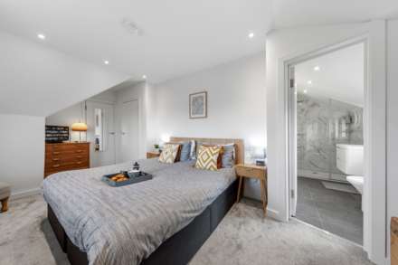 Woodside Park Road, Woodside Park, London N12, Image 35
