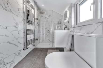 Woodside Park Road, Woodside Park, London N12, Image 37