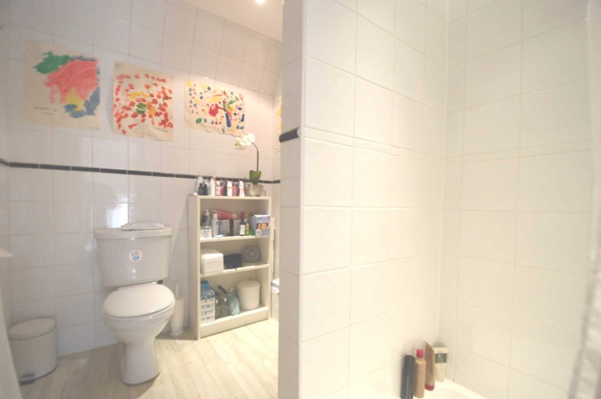 Addison Gardens, London W14, Image 11