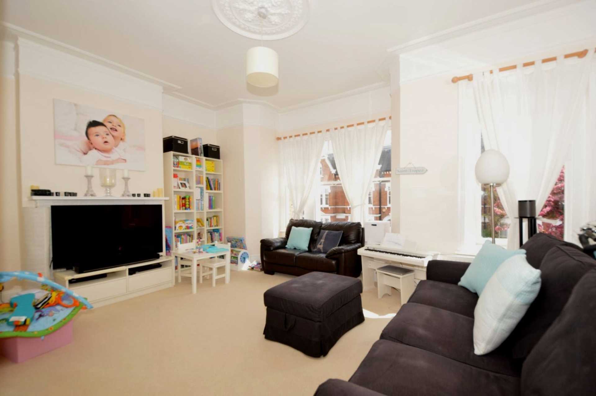 Addison Gardens, London W14, Image 2