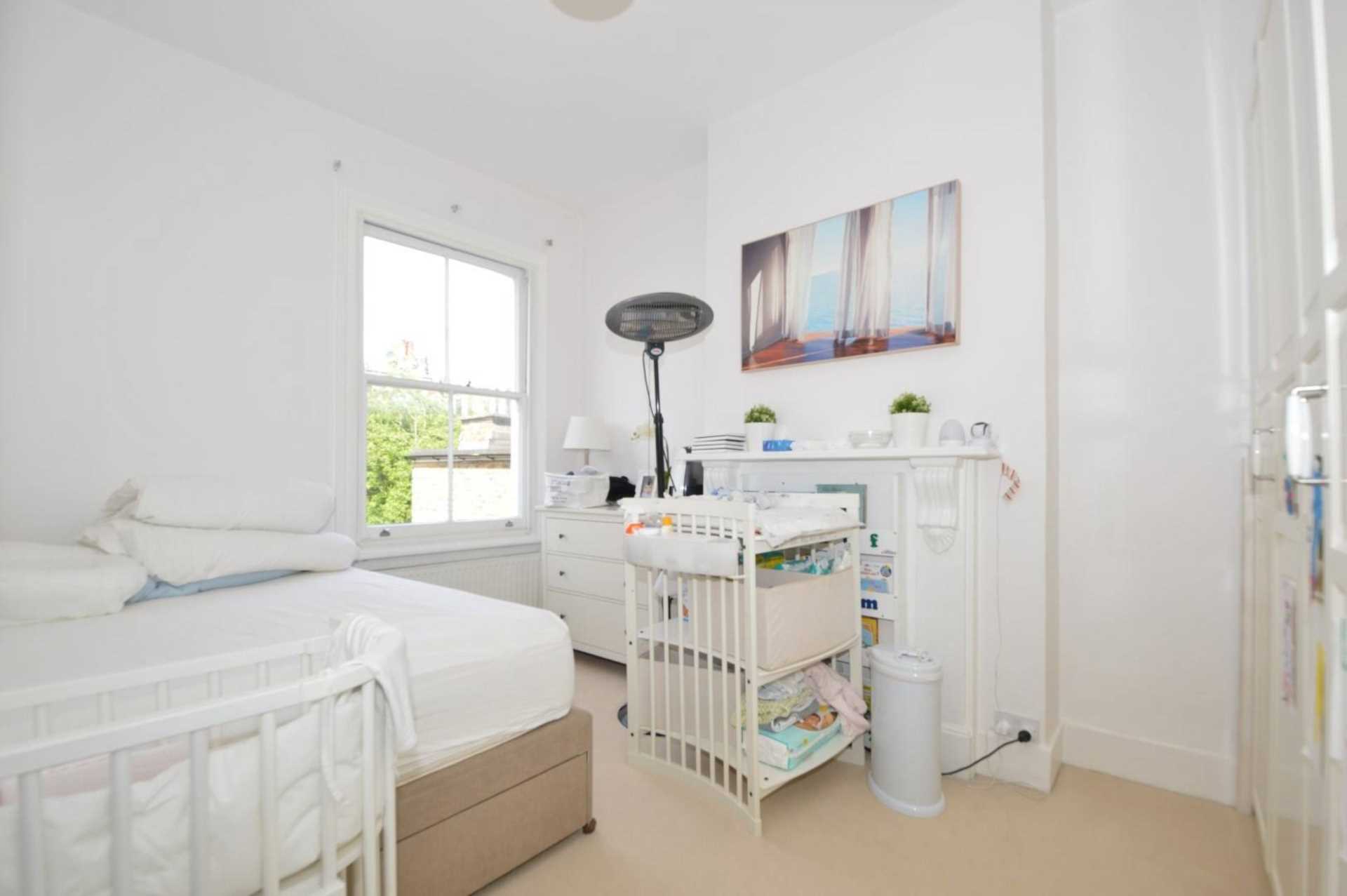 Addison Gardens, London W14, Image 6