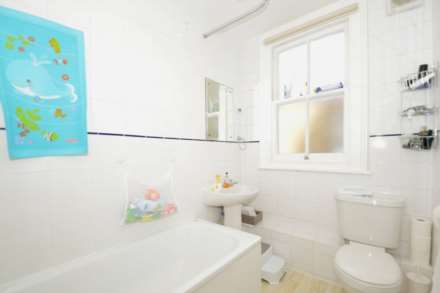 Addison Gardens, London W14, Image 10
