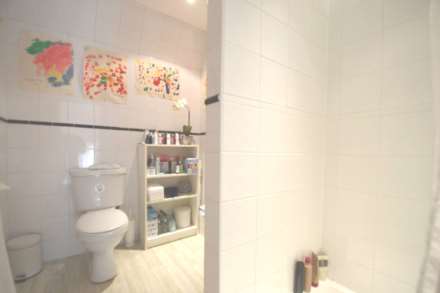 Addison Gardens, London W14, Image 11