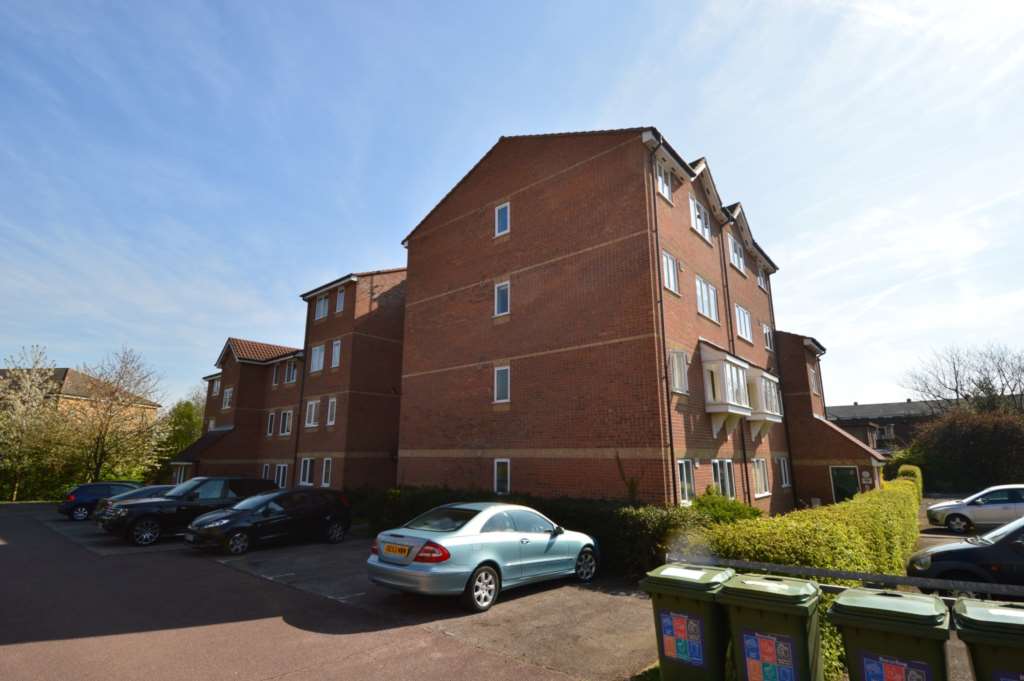 Blackdown Close, East Finchley, London N2, Image 1
