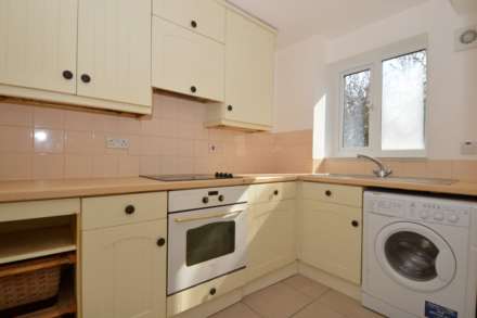 Blackdown Close, East Finchley, London N2, Image 4
