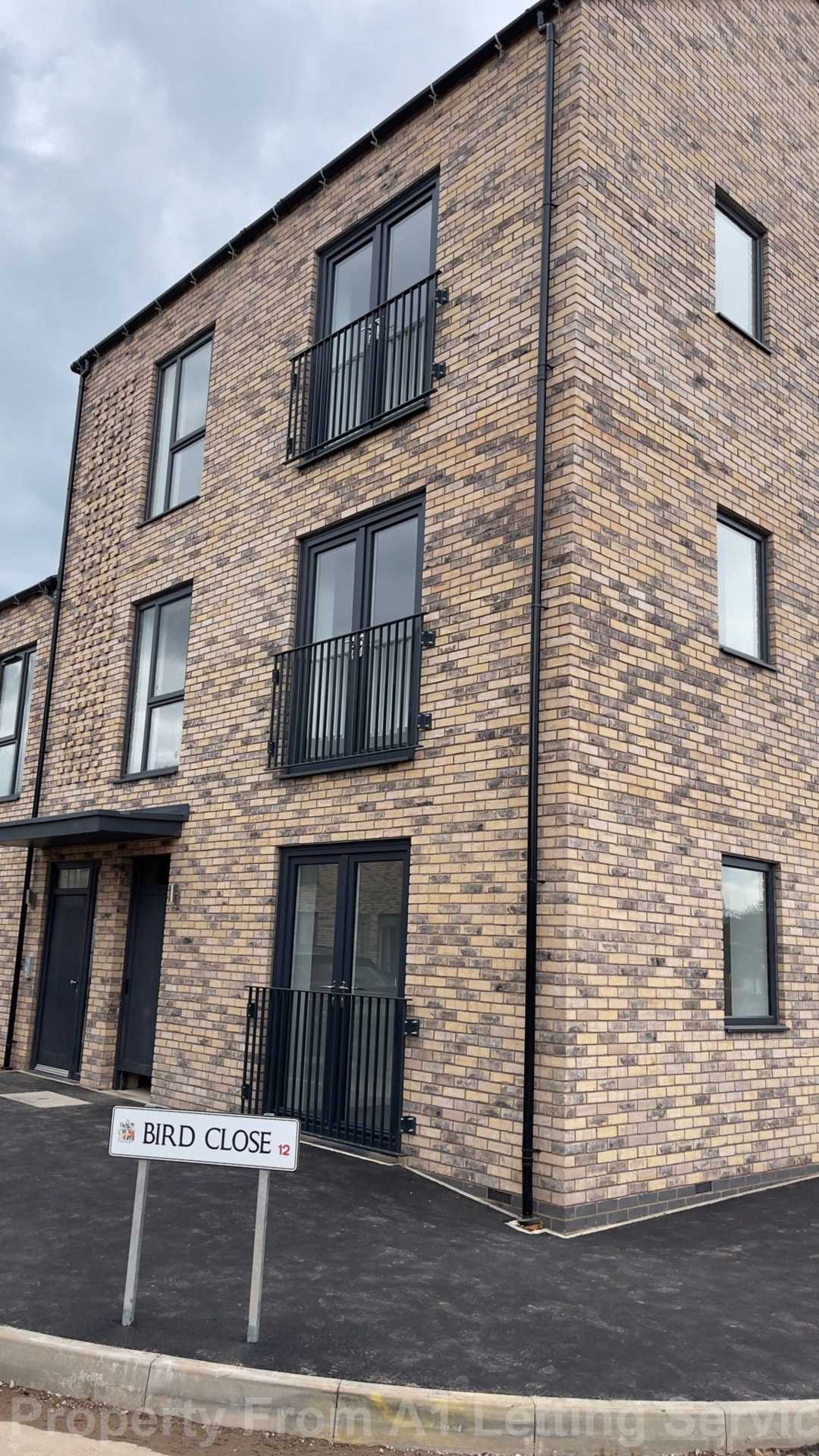 Bird Close, Highgate, Image 3