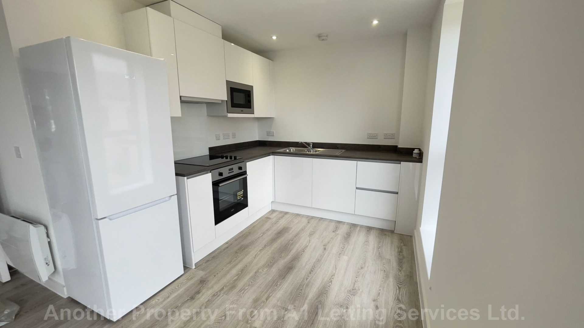 Bird Close, Highgate, Image 7