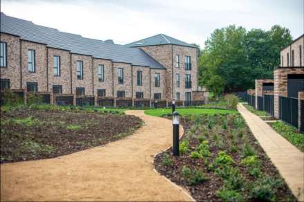 2 Bedroom Apartment, Parkes Avenue, Highgate