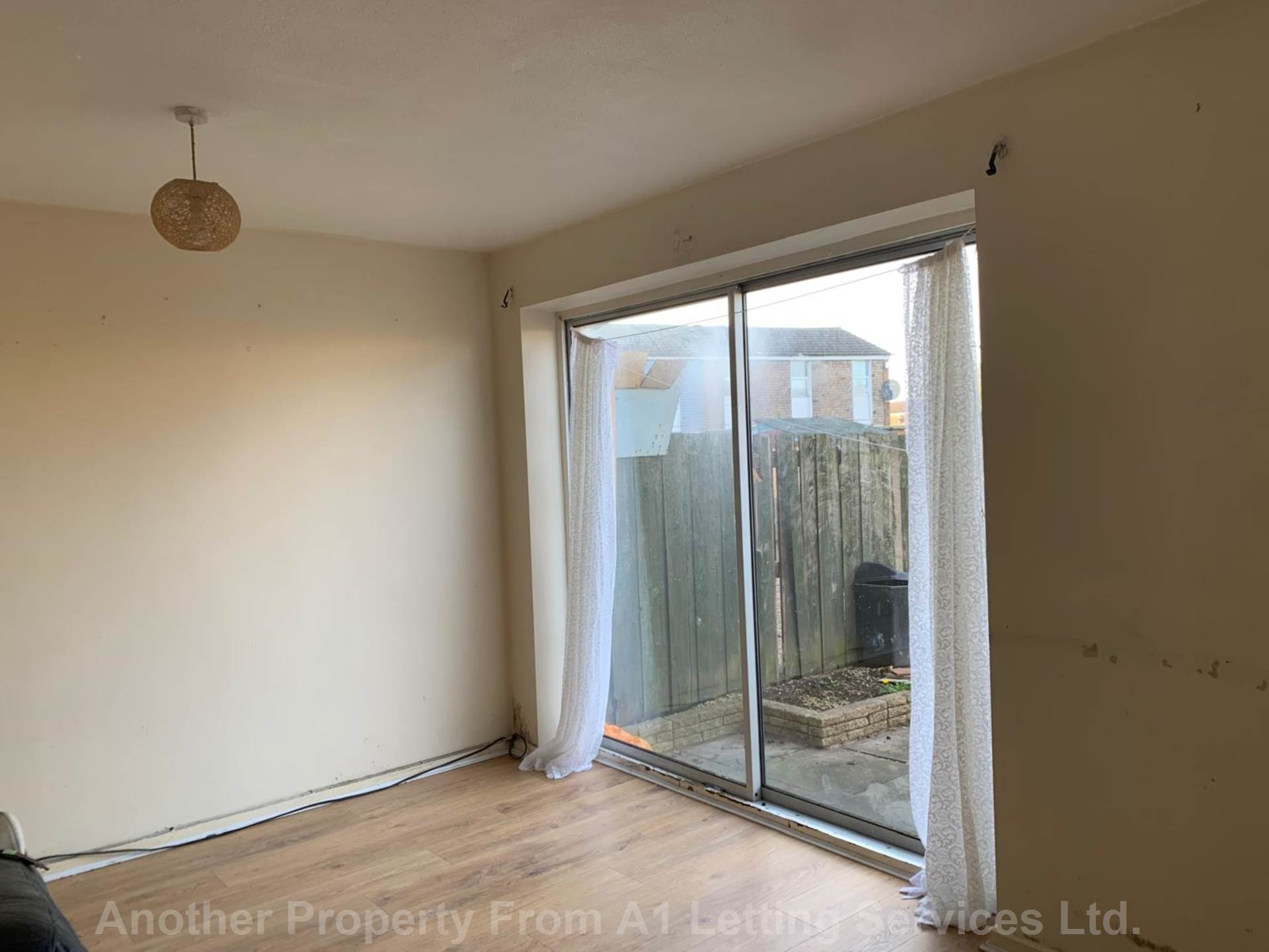 Campion Close, Chelylesmore, Coventry, Image 4
