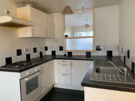 Campion Close, Chelylesmore, Coventry, Image 3