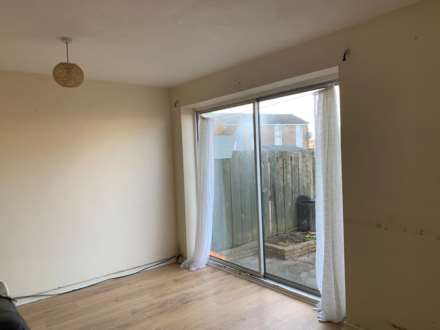 Campion Close, Chelylesmore, Coventry, Image 4