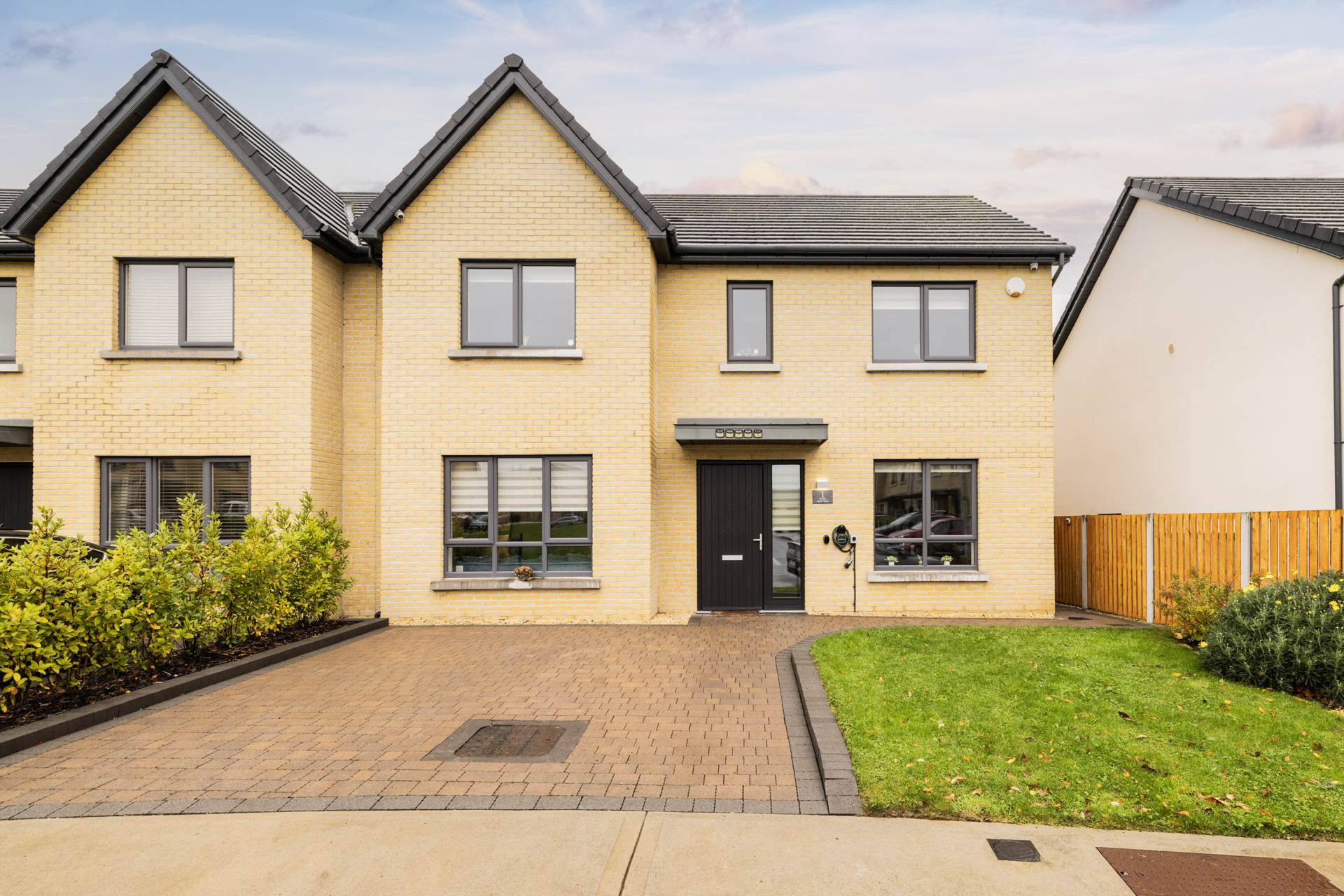 1 The Mews, Silver Banks, Stamullen, Co. Meath