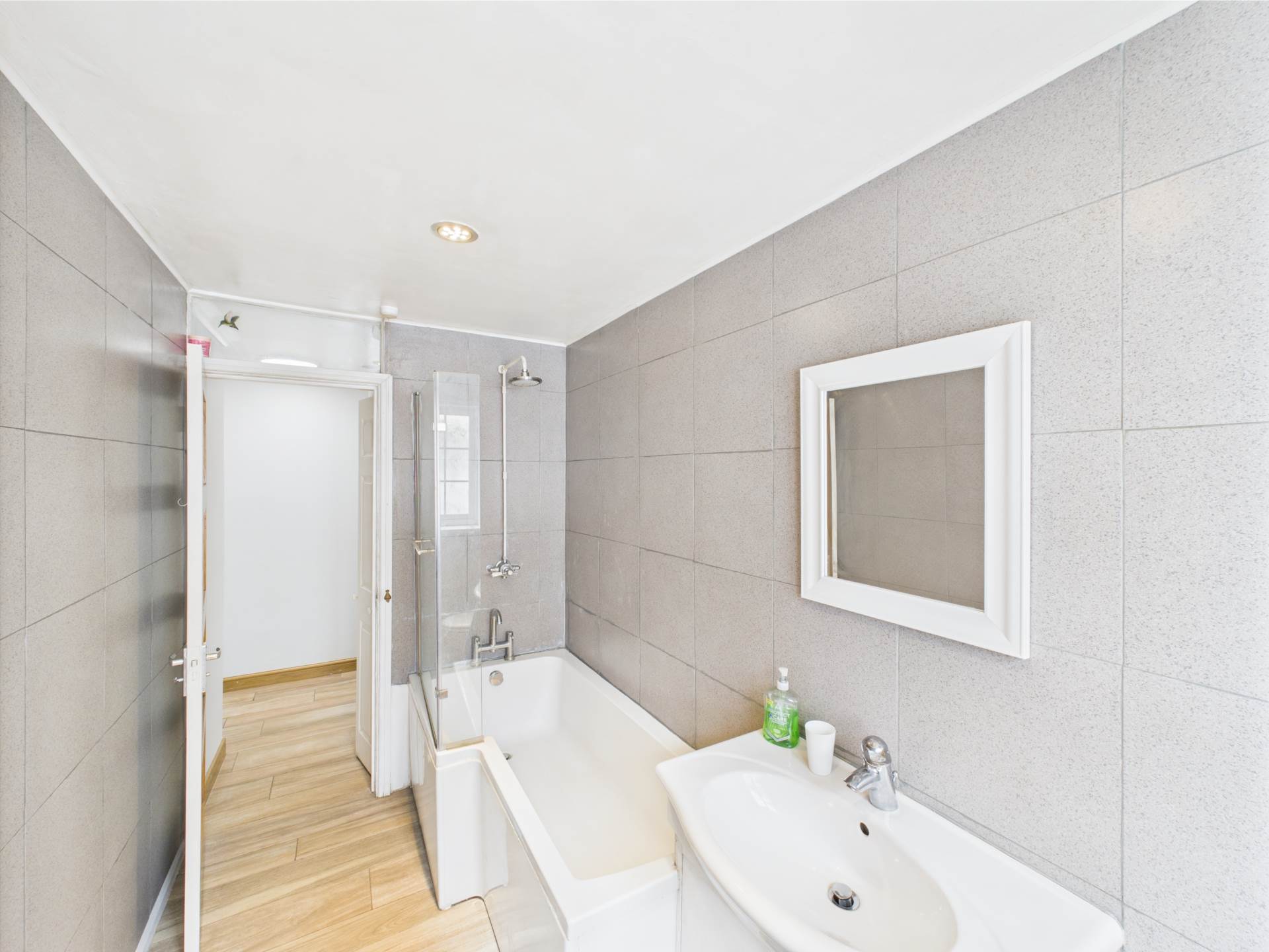 Holmgate Court, Claremont Road, Image 4