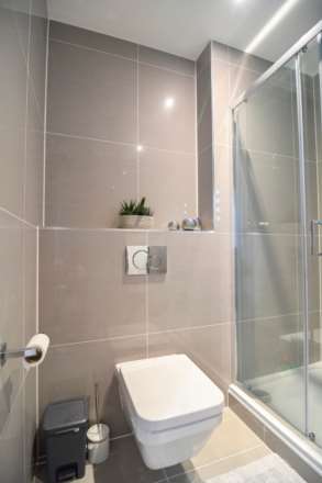 Don Street, St Helier, Image 9