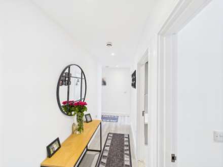 Waterloo South Apartments, Don Street, Image 10