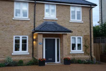 Wellingtonia Drive, Crookham Common