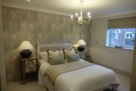 Wellingtonia Drive, Crookham Common, Image 14