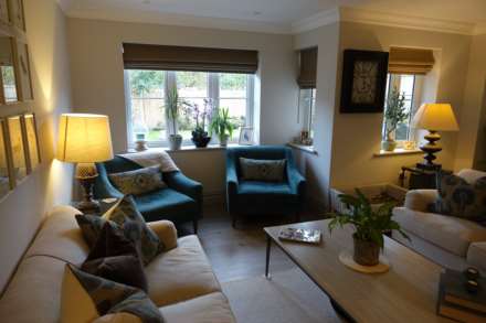 Wellingtonia Drive, Crookham Common, Image 5